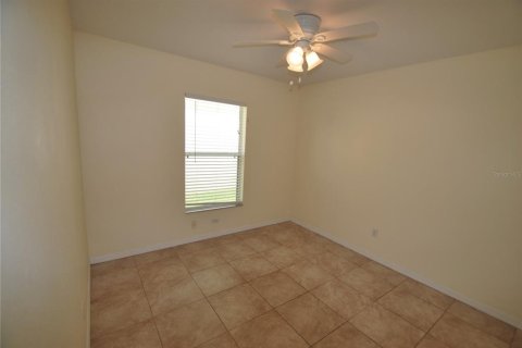 Casa en alquiler en Davenport, Florida, 4 dormitorios, 137.22 m2 № 2197950 - foto 18