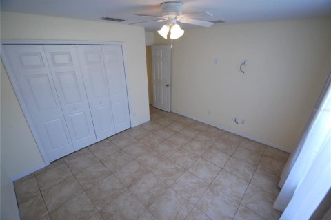 Casa en alquiler en Davenport, Florida, 4 dormitorios, 137.22 m2 № 2197950 - foto 17