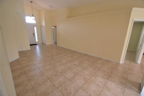 Casa en alquiler en Davenport, Florida, 4 dormitorios, 137.22 m2 № 2197950 - foto 10