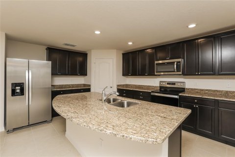 Casa en alquiler en Leesburg, Florida, 5 dormitorios, 184.32 m2 № 1905081 - foto 3