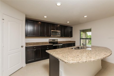Casa en alquiler en Leesburg, Florida, 5 dormitorios, 184.32 m2 № 1905081 - foto 4