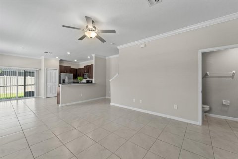 Adosado en venta en Lutz, Florida, 2 dormitorios, 143.16 m2 № 2147935 - foto 2