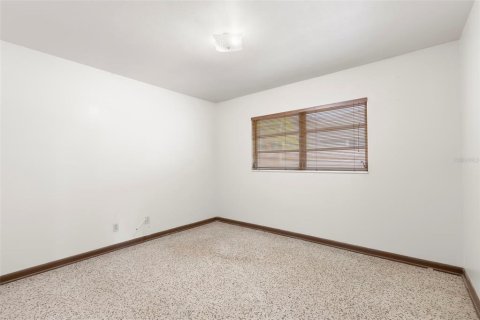House in Tampa, Florida 4 bedrooms, 187.38 sq.m. № 2118024 - photo 26