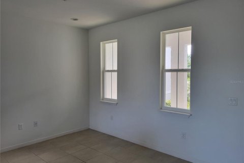 Adosado en alquiler en Kissimmee, Florida, 4 dormitorios, 155.33 m2 № 1895198 - foto 2