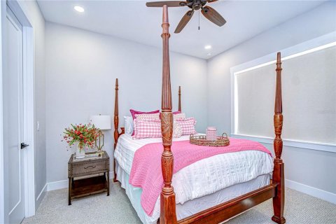 House in Fish Hawk, Florida 3 bedrooms, 311.32 sq.m. № 2230978 - photo 27