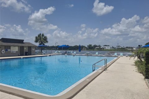 Townhouse in Casselberry, Florida 2 bedrooms, 109.53 sq.m. № 2226414 - photo 27