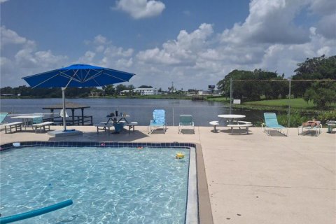 Townhouse in Casselberry, Florida 2 bedrooms, 109.53 sq.m. № 2226414 - photo 26