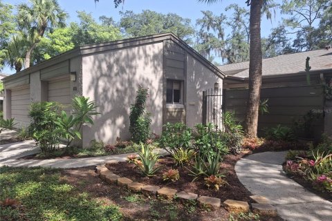 Townhouse in Casselberry, Florida 2 bedrooms, 109.53 sq.m. № 2226414 - photo 2