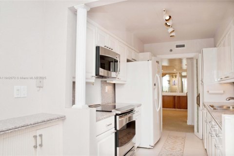 Condominio en venta en Aventura, Florida, 3 dormitorios, 169.08 m2 № 1836353 - foto 2