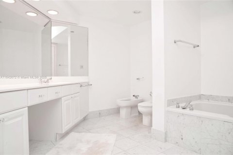 Condominio en venta en Aventura, Florida, 3 dormitorios, 169.08 m2 № 1836353 - foto 6