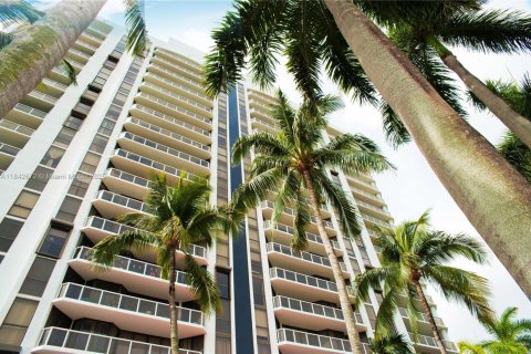 Condominio en venta en Aventura, Florida, 3 dormitorios, 169.08 m2 № 1836353 - foto 1