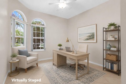 House in Lake Worth, Florida 3 bedrooms, 231.05 sq.m. № 2190349 - photo 3