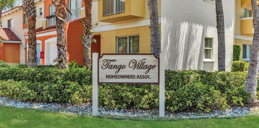 Immobilier commercial à Fort Lauderdale, Floride № 2036557