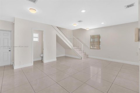 Immobilier commercial à vendre à Fort Lauderdale, Floride № 2036557 - photo 7