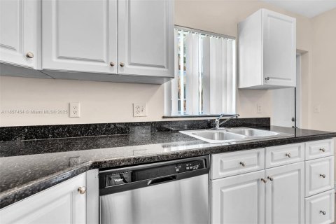 Immobilier commercial à vendre à Fort Lauderdale, Floride № 2036557 - photo 12