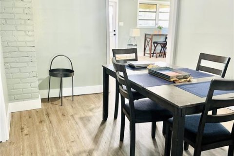 Casa en venta en Zephyrhills, Florida, 3 dormitorios, 104.05 m2 № 2122509 - foto 11