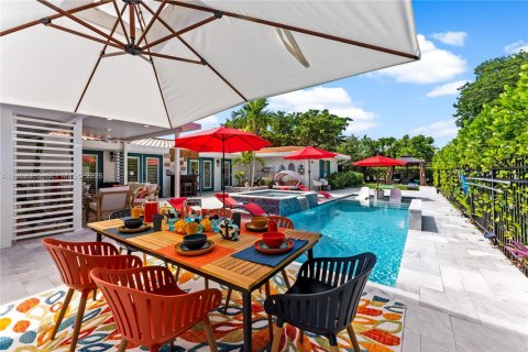 Villa ou maison à louer à Fort Lauderdale, Floride: 4 chambres, 187.01 m2 № 2153178 - photo 22