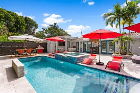 Villa ou maison à louer à Fort Lauderdale, Floride: 4 chambres, 187.01 m2 № 2153178 - photo 7