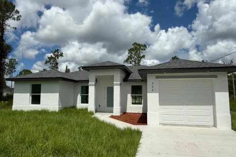 Villa ou maison à louer à Lehigh Acres, Floride: 3 chambres, 113.53 m2 № 1915436 - photo 1