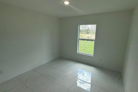Villa ou maison à louer à Lehigh Acres, Floride: 3 chambres, 113.53 m2 № 1915436 - photo 10