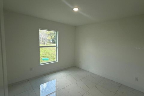 Villa ou maison à louer à Lehigh Acres, Floride: 3 chambres, 113.53 m2 № 1915436 - photo 9