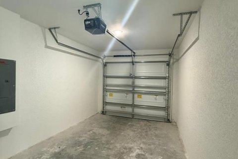 Villa ou maison à louer à Lehigh Acres, Floride: 3 chambres, 113.53 m2 № 1915436 - photo 8