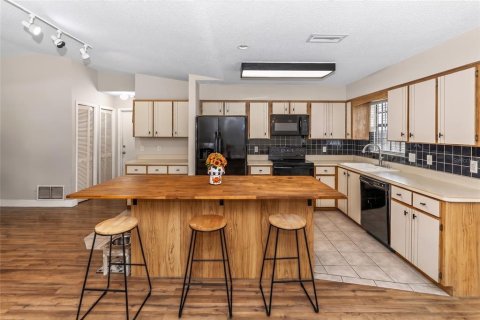 Villa ou maison à vendre à Edgewater, Floride: 3 chambres, 129.13 m2 № 2399569 - photo 4