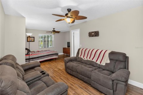 Villa ou maison à vendre à Edgewater, Floride: 3 chambres, 129.13 m2 № 2399569 - photo 11