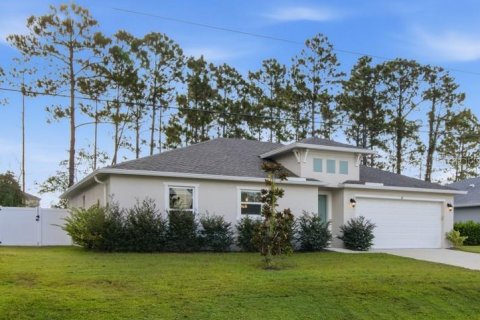 House in Palm Coast, Florida 3 bedrooms, 139.35 sq.m. № 2350155 - photo 2