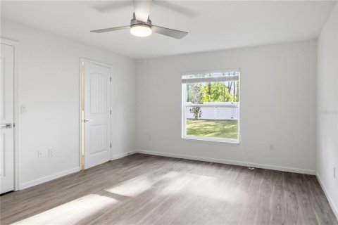 House in Palm Coast, Florida 3 bedrooms, 139.35 sq.m. № 2350155 - photo 18