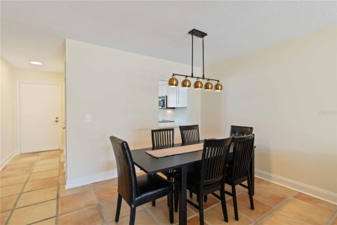 Condo in Bradenton, Florida, 2 bedrooms  № 1899041 - photo 13