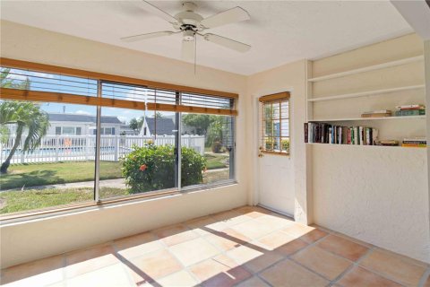 Condo in Bradenton, Florida, 2 bedrooms  № 1899041 - photo 22