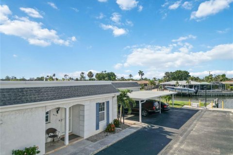Condo in Bradenton, Florida, 2 bedrooms  № 1899041 - photo 3
