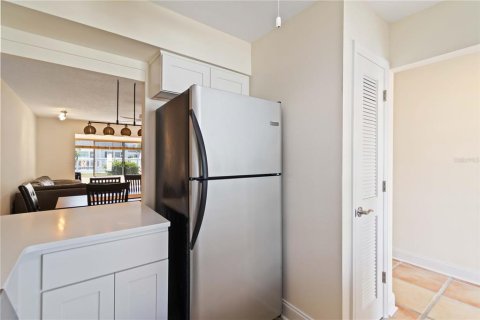 Condo in Bradenton, Florida, 2 bedrooms  № 1899041 - photo 11