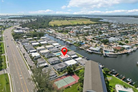 Condo in Bradenton, Florida, 2 bedrooms  № 1899041 - photo 28