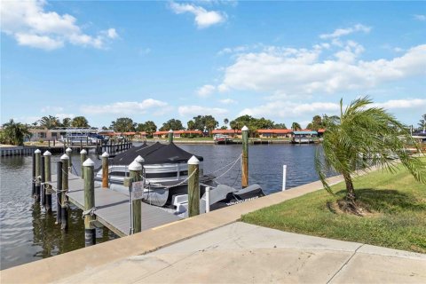 Condo in Bradenton, Florida, 2 bedrooms  № 1899041 - photo 6