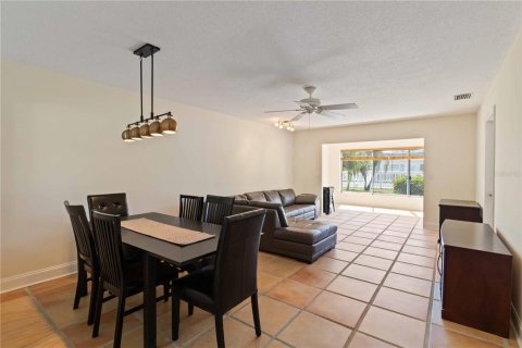 Condo in Bradenton, Florida, 2 bedrooms  № 1899041 - photo 15