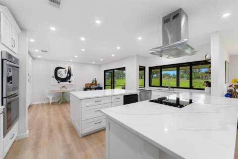 Casa en venta en Port St. Lucie, Florida, 3 dormitorios, 236.06 m2 № 2087485 - foto 3