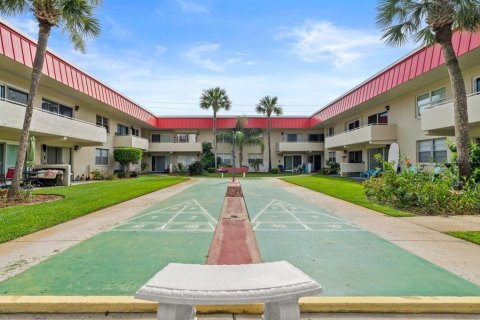 Condo in Daytona Beach, Florida, 2 bedrooms  № 1777219 - photo 15