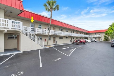 Condo in Daytona Beach, Florida, 2 bedrooms  № 1777219 - photo 3
