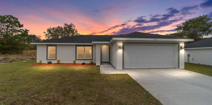 House in Dunnellon, Florida 3 bedrooms, 117.71 sq.m. № 1725135