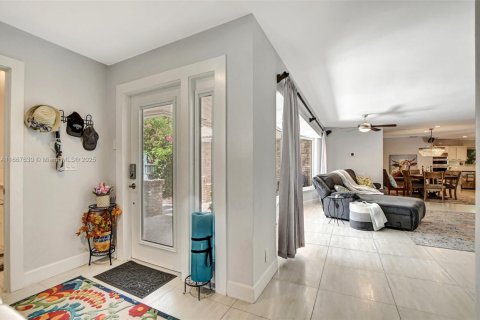 House in Boca Raton, Florida 3 bedrooms, 223.24 sq.m. № 1764680 - photo 7