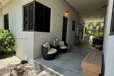 Apartamento en alquiler en Miami, Florida, 1 dormitorio, 65.03 m2 № 1936469 - foto 19