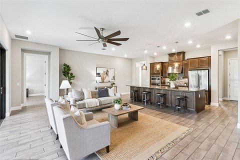 Villa ou maison à vendre à Poinciana, Floride: 3 chambres, 214.6 m2 № 2391134 - photo 18