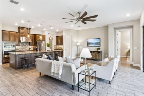 Villa ou maison à vendre à Poinciana, Floride: 3 chambres, 214.6 m2 № 2391134 - photo 3