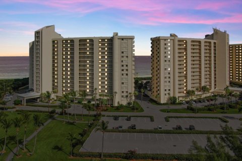 Condominio en alquiler en Jupiter, Florida, 2 dormitorios, 117.99 m2 № 785936 - foto 1