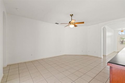 House in Land O' Lakes, Florida 2 bedrooms, 144.46 sq.m. № 2157738 - photo 17