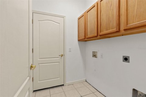 House in Land O' Lakes, Florida 2 bedrooms, 144.46 sq.m. № 2157738 - photo 30
