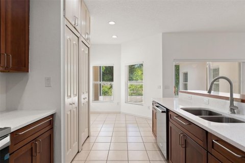 House in Land O' Lakes, Florida 2 bedrooms, 144.46 sq.m. № 2157738 - photo 13
