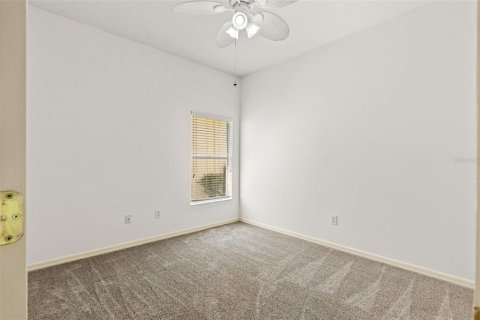 House in Land O' Lakes, Florida 2 bedrooms, 144.46 sq.m. № 2157738 - photo 27
